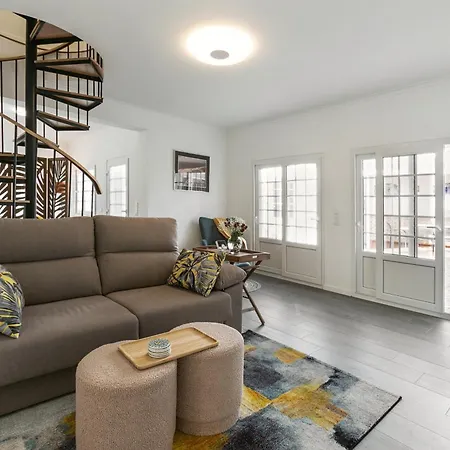 Casa Avos Felix Lopes بيت للعطل